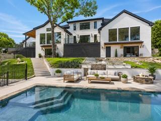 Virtual tour of 4701 Via Media