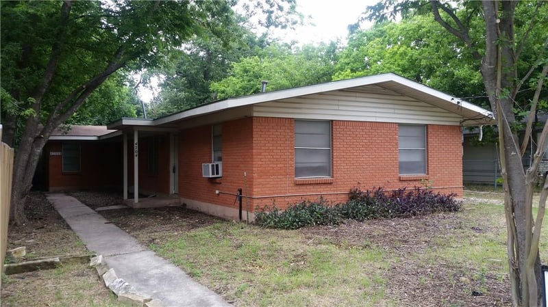 Virtual tour of 4704 Red River ST Unit #A
