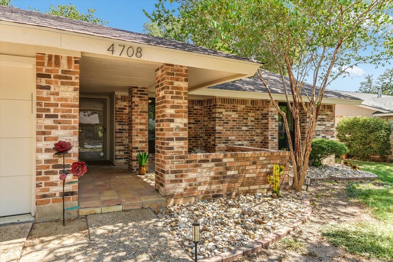 Virtual tour of 4708 Cap Rock Dr