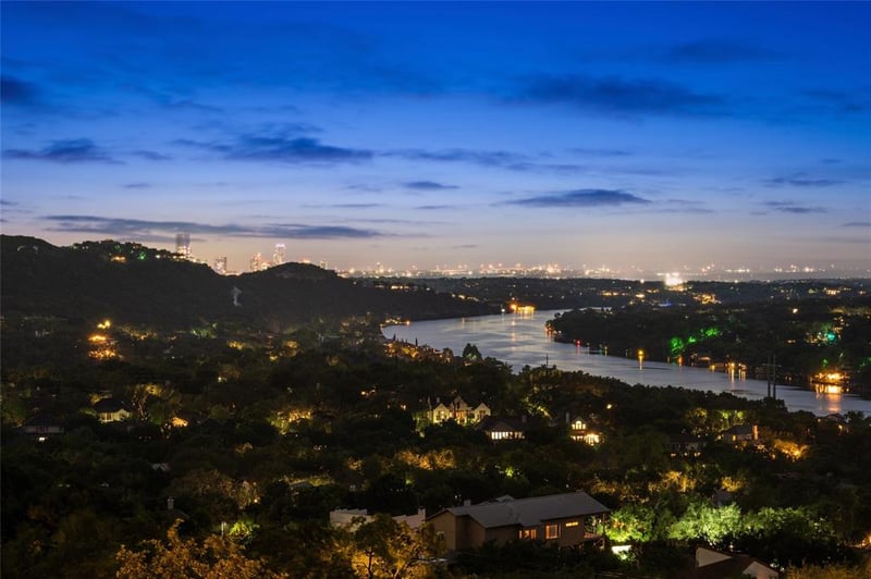 Virtual tour of 4711 Lookout Mountain CV