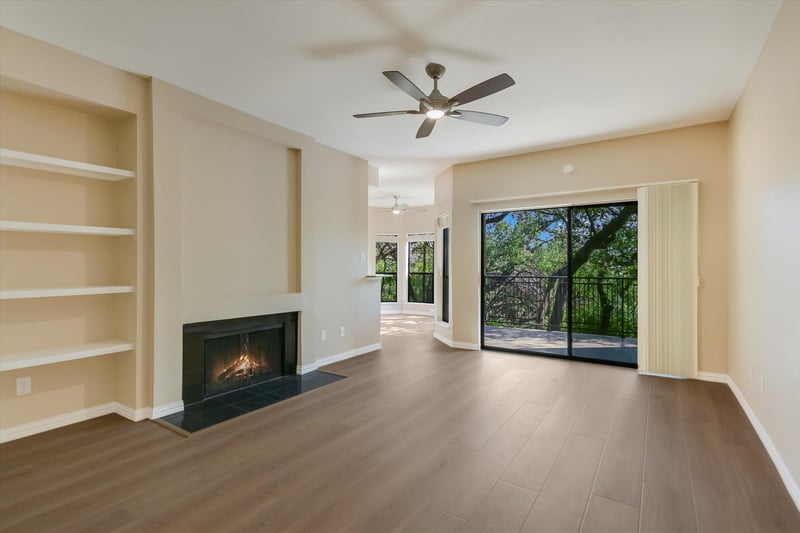 Virtual tour of 4711 Spicewood Springs Rd Unit #177