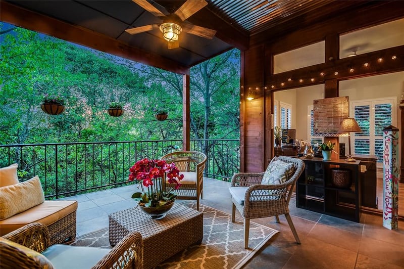 Virtual tour of 4711 Spicewood Springs Rd Unit #8-148