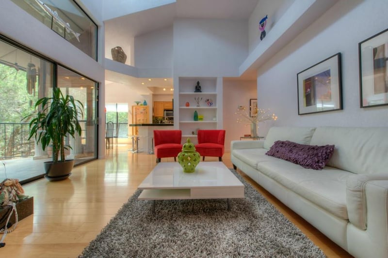 Virtual tour of 4711 Spicewood Springs Rd Unit #C-218