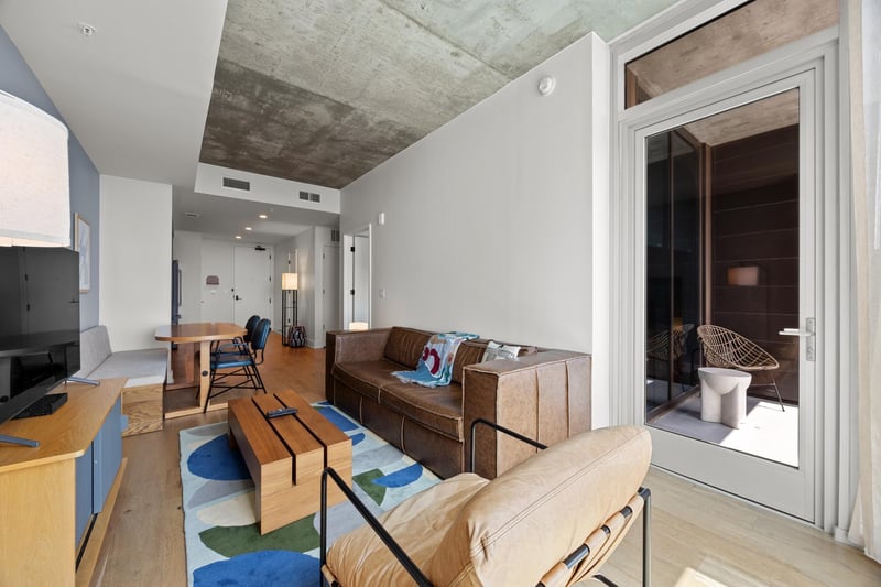 Virtual tour of 48 East Ave Unit #3006