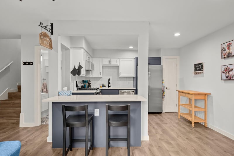 Virtual tour of 4800 Westgate BLVD Unit #103