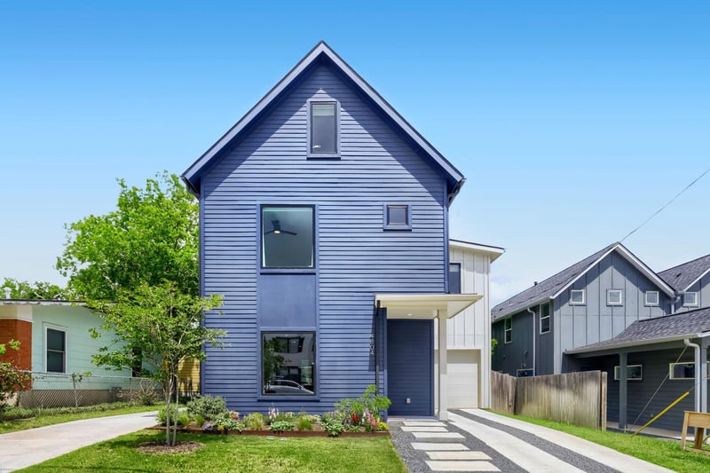 Virtual tour of 4804 Ribbecke Ave Unit #A