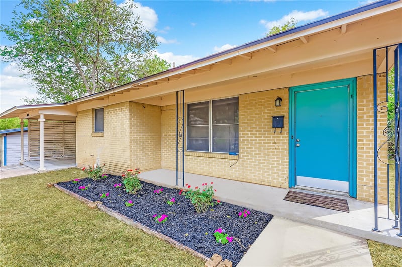 Virtual tour of 4805 Hilldale Dr