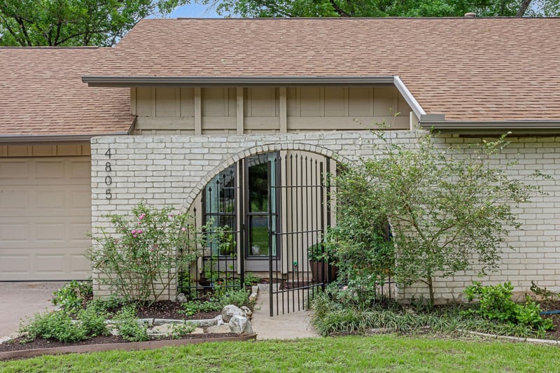Virtual tour of 4805 Travis Country CIR