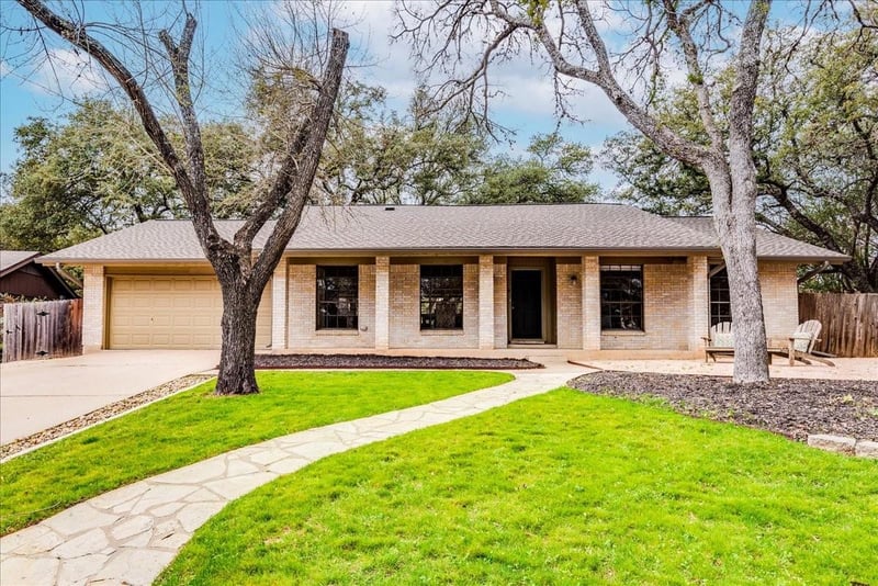 Virtual tour of 4820 Trail Crest CIR