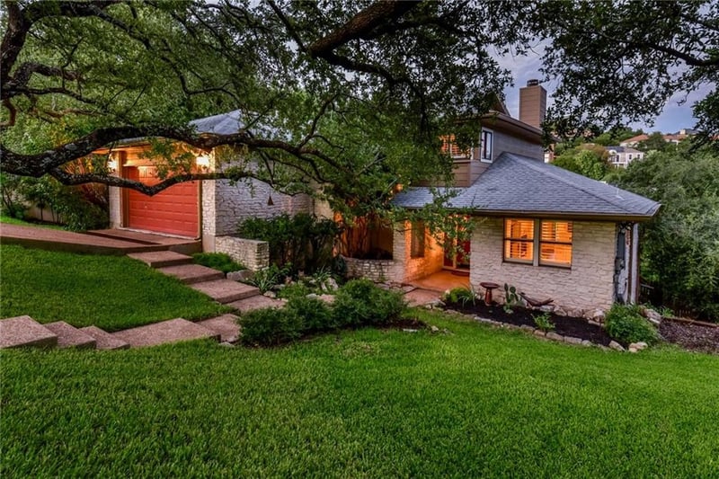 Virtual tour of 4821 Twin Valley Dr