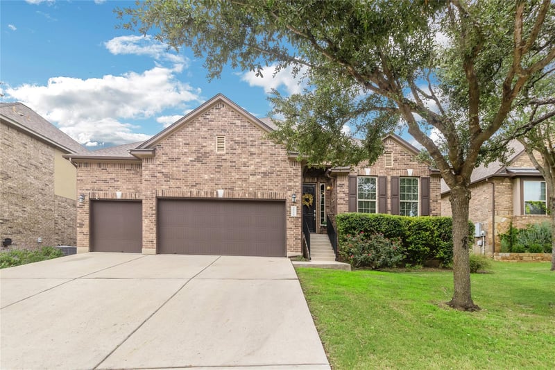 Virtual tour of 4824 Pyrenees PASS