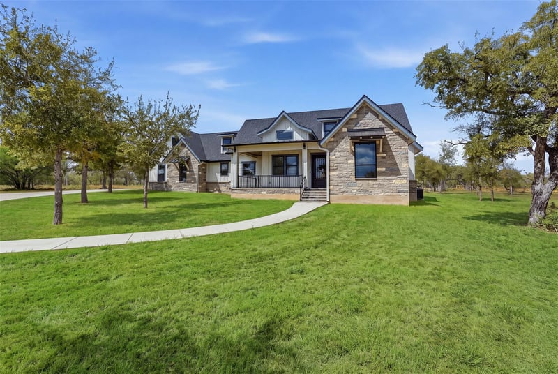 Virtual tour of 485 Post Oak Street