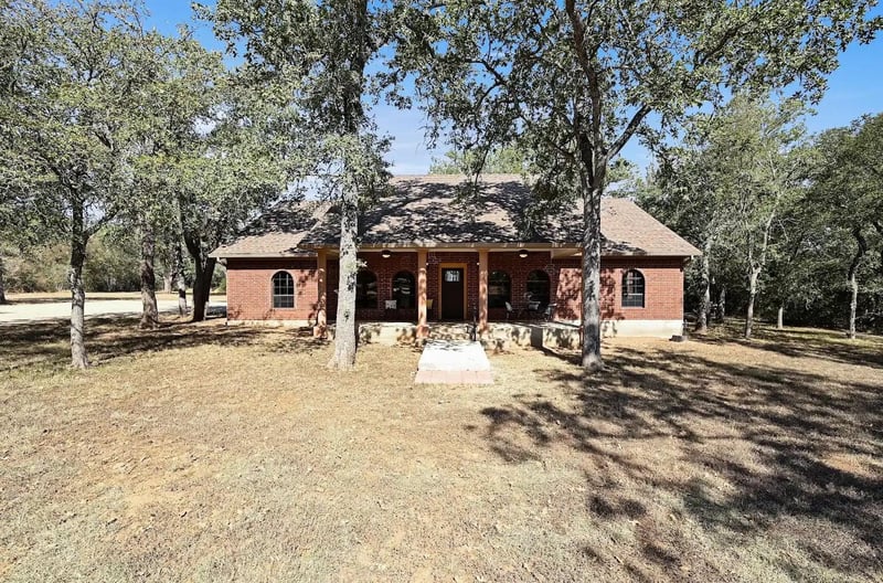Virtual tour of 486 Westwood RD