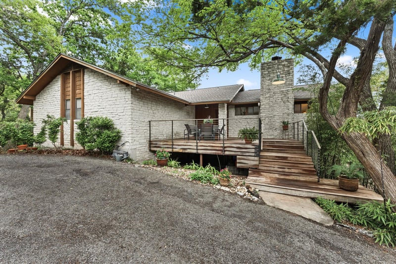 Virtual tour of 4901 Westview DR