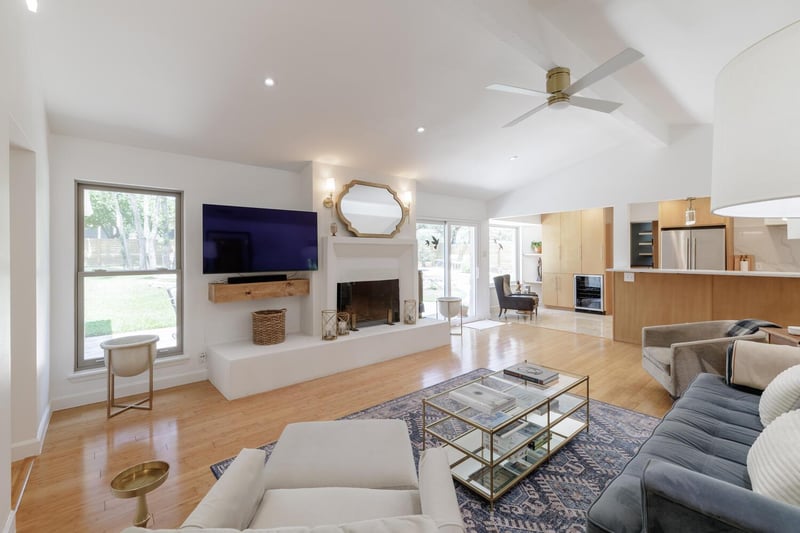 Virtual tour of 4902 Pony Chase
