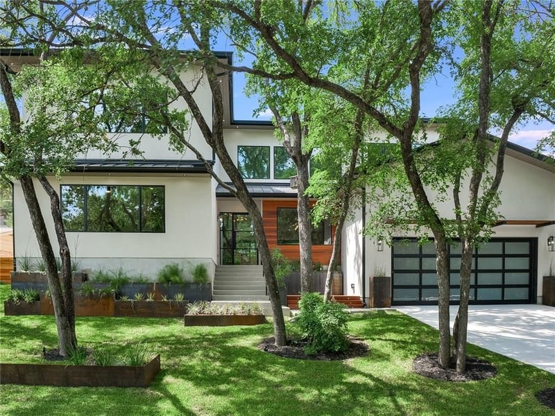 Virtual tour of 4903 South Crest DR