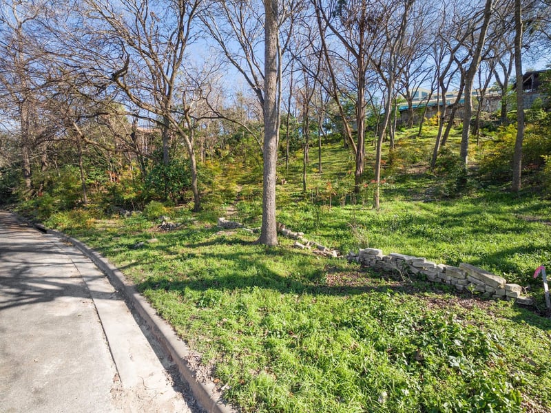 Virtual tour of 4904 Westview DR