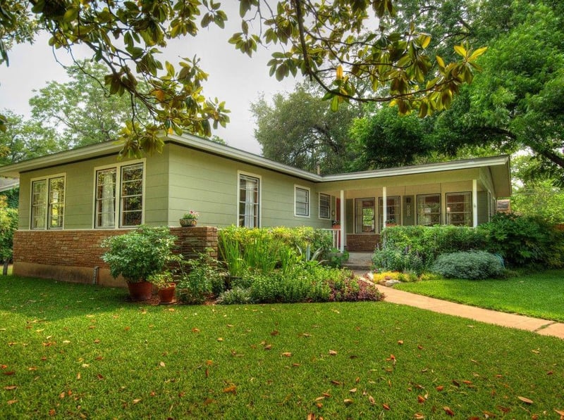 Virtual tour of 4914 W Frances Pl