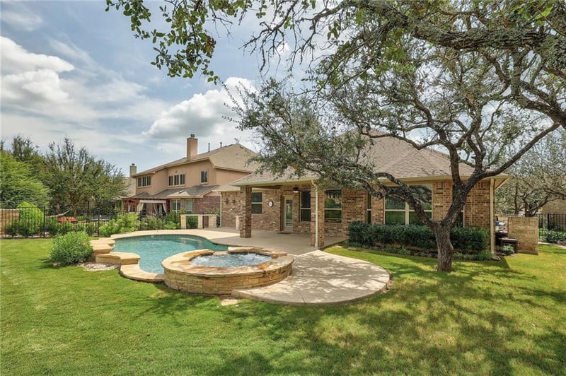 Virtual tour of 4916 Pyrenees PASS
