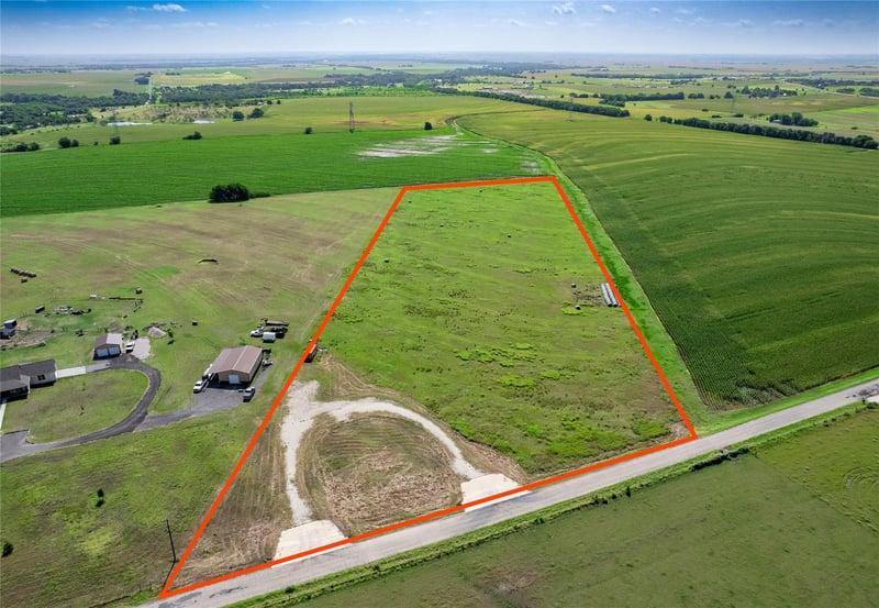 Virtual tour of 500 County Rd 161
