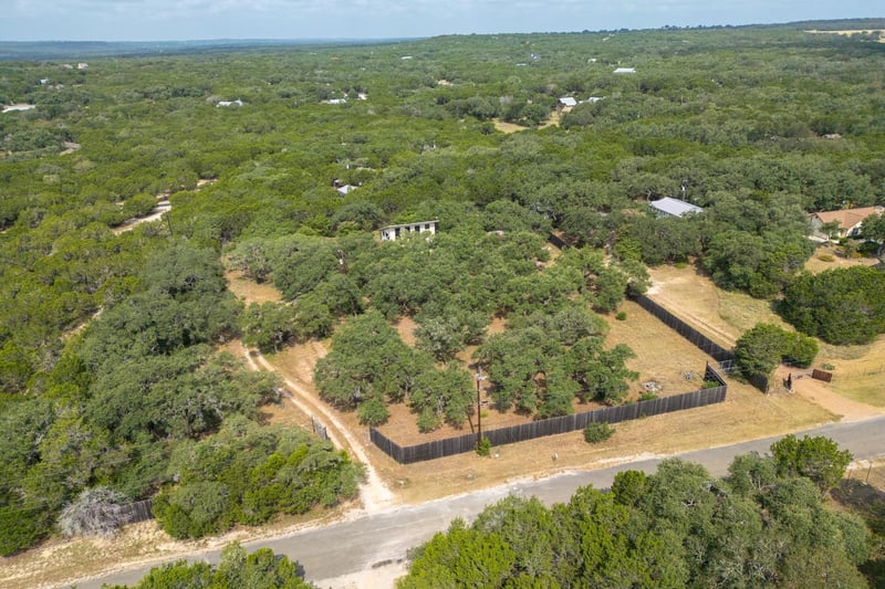 Virtual tour of 500 Ridge Oak DR