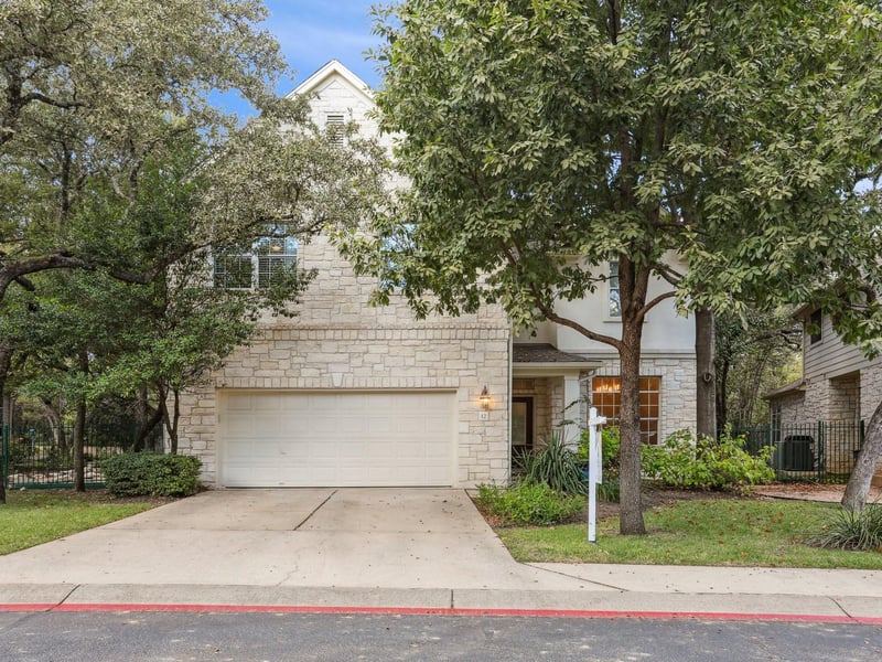 Virtual tour of 5000 Mission Oaks BLVD Unit #12