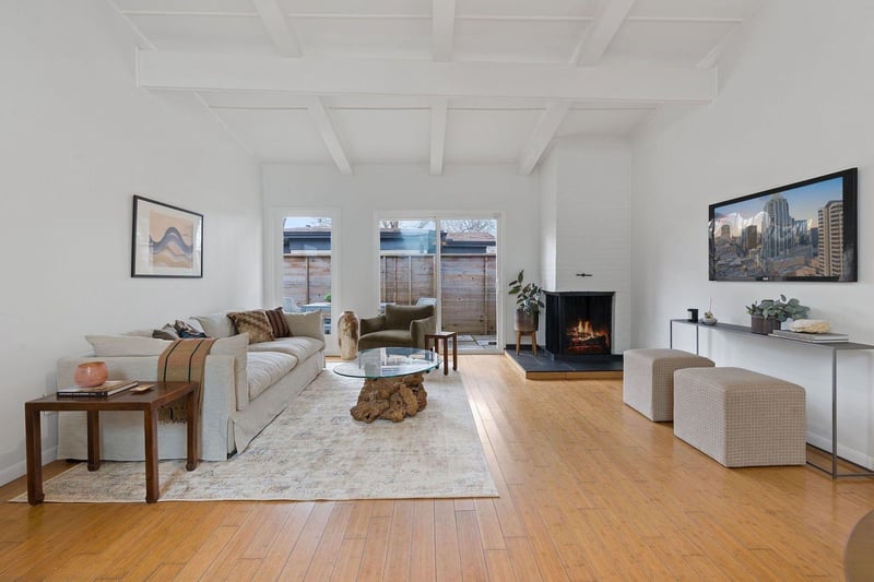 Virtual tour of 5003 W Frances PL