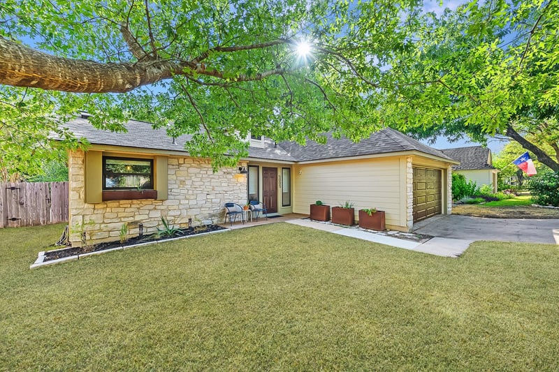 Virtual tour of 5005 Ganymede Dr