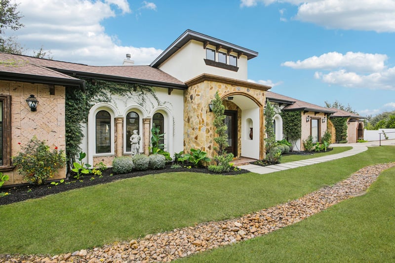 Virtual tour of 5005 McIntyre Cir