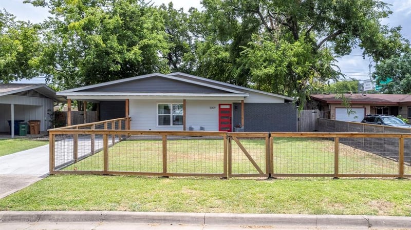Virtual tour of 5009 Highland CT