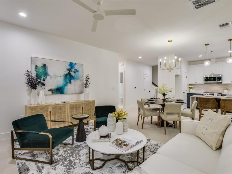 Virtual tour of 501 Havana ST Unit #2