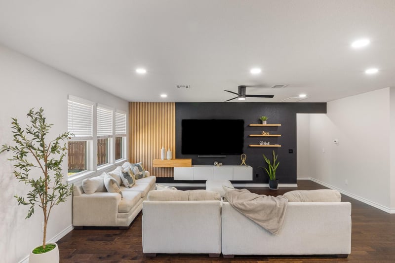 Virtual tour of 501 Limestone Rd