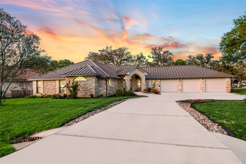 Virtual tour of 501 Sombrero