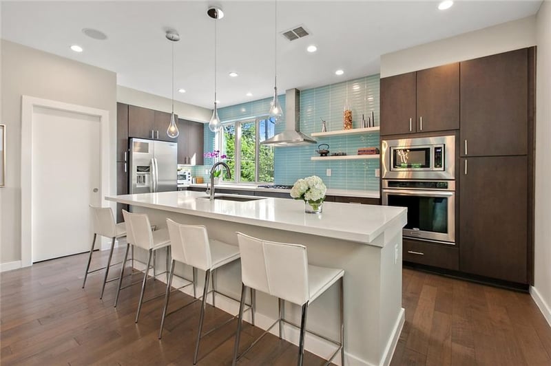 Virtual tour of 5011 Balcones DR Unit #1