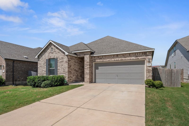 Virtual tour of 5012 Magari PATH