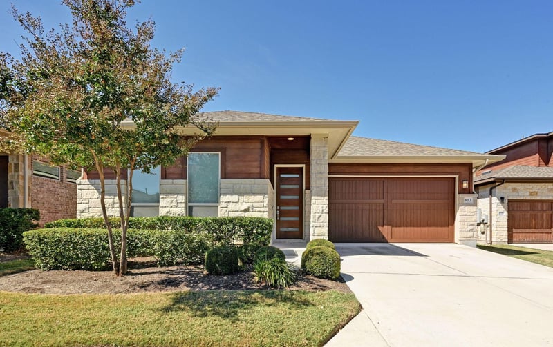 Virtual tour of 5013 Paul Thomas Dr
