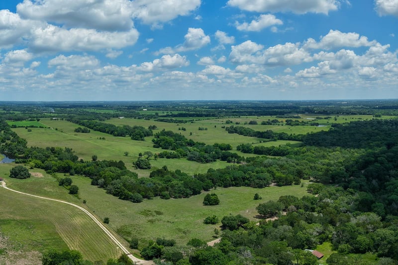 Virtual tour of 5018 Wolters RD