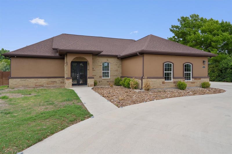 Virtual tour of 50204 Ironhorse TRL