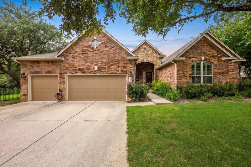 Virtual tour of 5025 Pyrenees PASS