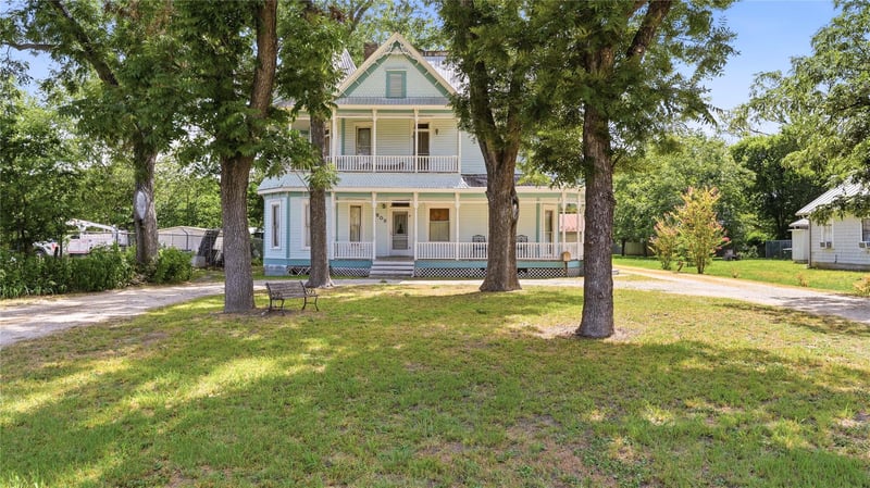 Virtual tour of 503 Main ST