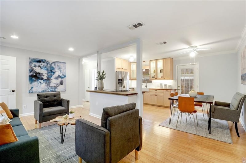 Virtual tour of 504 Long Bow LN