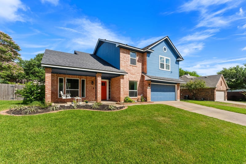 Virtual tour of 504 Pleasant Valley Dr