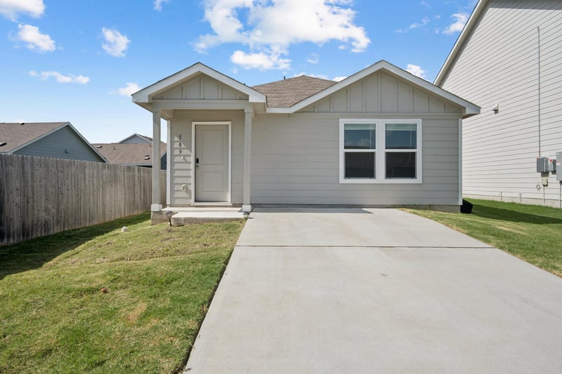 Virtual tour of 505 Sergeant Murphy RD