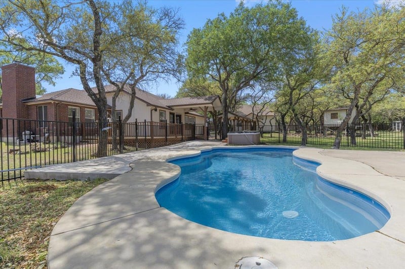 Virtual tour of 506 La Paloma Dr
