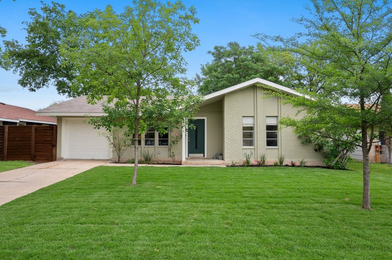 Virtual tour of 506 Tamworth Ave