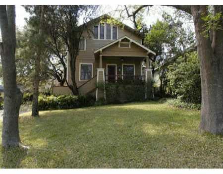 Virtual tour of 507 E Monroe St