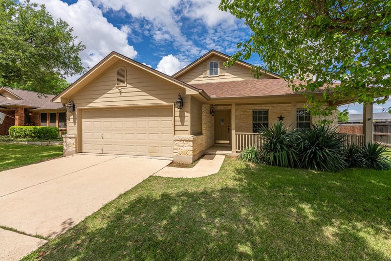 Virtual tour of 507 Hillsborough Cv