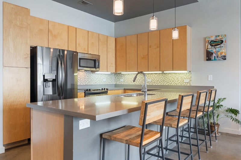 Virtual tour of 507 Sabine St Unit #605