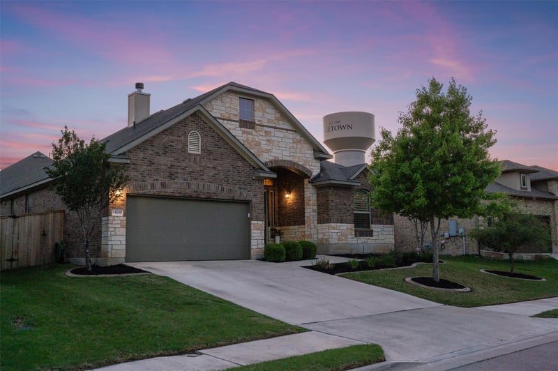 Virtual tour of 509 Blue Agave LN