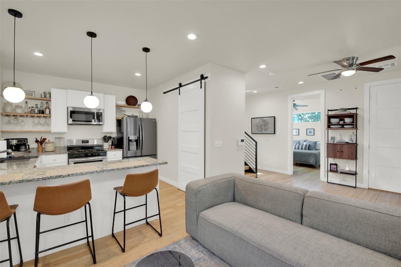 Virtual tour of 510 Blackson Ave Unit #2